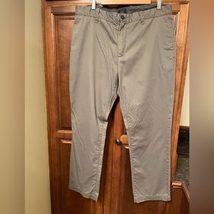 Men’s Gap Khakis Pants